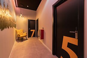 Petit Hostel La Latina - Adults Only