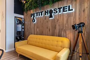Petit Hostel La Latina - Adults Only