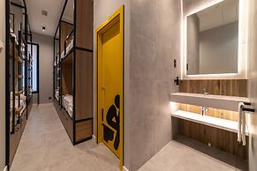 Petit Hostel La Latina - Adults Only