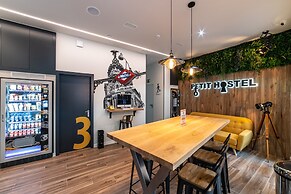 Petit Hostel La Latina - Adults Only