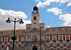 Petit Hostel La Latina - Adults Only