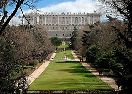 Petit Hostel La Latina - Adults Only