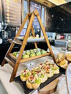 Zazz Urban Ho Chi Minh Hotel