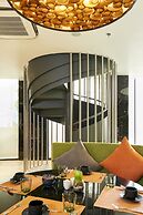 Zazz Urban Ho Chi Minh Hotel