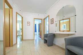 PRIMADOM Aparthotel