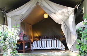 Wildebeest Eco Camp