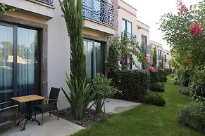 Sandora Boutique Hotel