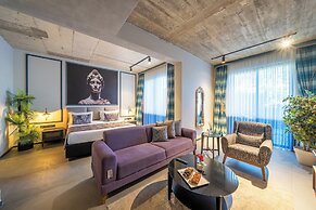 Sandora Boutique Hotel