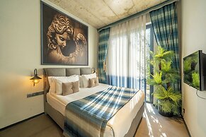 Sandora Boutique Hotel