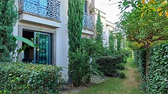 Sandora Boutique Hotel