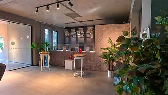 Sandora Boutique Hotel