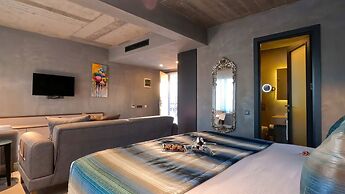 Sandora Boutique Hotel