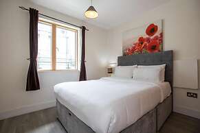 Grand Canal Square Apartments