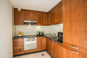 Grand Canal Square Apartments