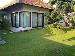 Andrea Villas & Suites