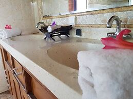 Andrea Villas & Suites