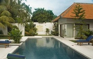 Andrea Villas & Suites