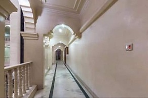 Iroomz Shanbhag Towers International