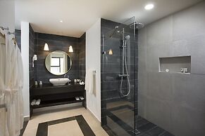 Le Centell Hotel & Spa