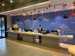 Ibis Xian wandaone Hotel