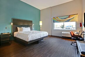 Tru by Hilton Grand Prairie