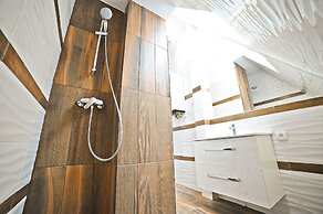 Grand Apartments - Love Loft