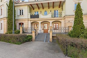 Grand Apartments - Willa Sobieski