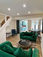 IFSC Townhouse Apartments