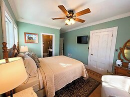 Saltair Inn Waterfront B&B