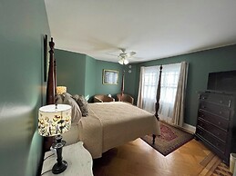 Saltair Inn Waterfront B&B