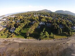 Saltair Inn Waterfront B&B