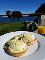 Saltair Inn Waterfront B&B