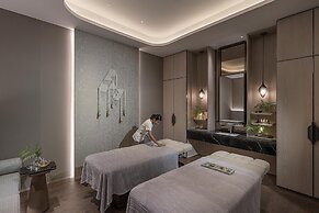 Four Seasons Hotel Bangkok at Chao Phraya River