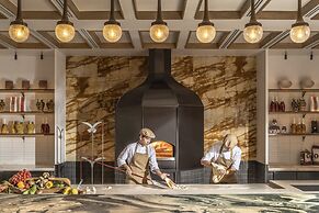 Four Seasons Hotel Bangkok at Chao Phraya River