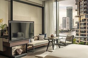 Four Seasons Hotel Bangkok at Chao Phraya River
