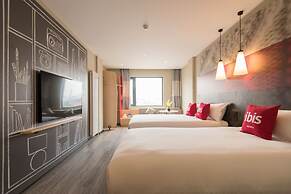 Ibis Xian Xingqing Palace Park Hotel