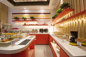 Ibis Xian Xingqing Palace Park Hotel