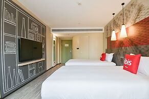 Ibis Xian Xingqing Palace Park Hotel
