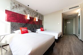 Ibis Guanyun Kowloon Port Water Street Hotel