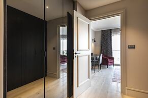 Hôtel L’Incomparable by Les Etincelles