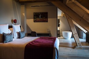 Hôtel L’Incomparable by Les Etincelles