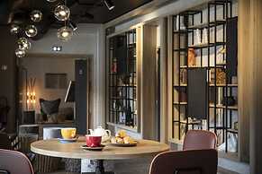 Hotel Base Camp Lodge - Bourg Saint Maurice