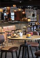 Hotel Base Camp Lodge - Bourg Saint Maurice