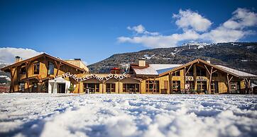 Hotel Base Camp Lodge - Bourg Saint Maurice