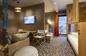 Hotel Base Camp Lodge - Bourg Saint Maurice