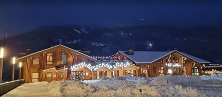 Hotel Base Camp Lodge - Bourg Saint Maurice