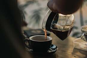 Murals Hostel & Cafe Mactan