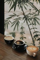 Murals Hostel & Cafe Mactan