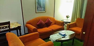 Peaceful Service Suite At Times Square