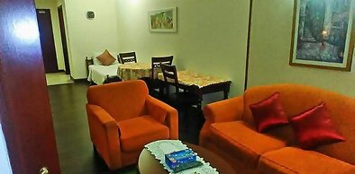 Peaceful Service Suite At Times Square